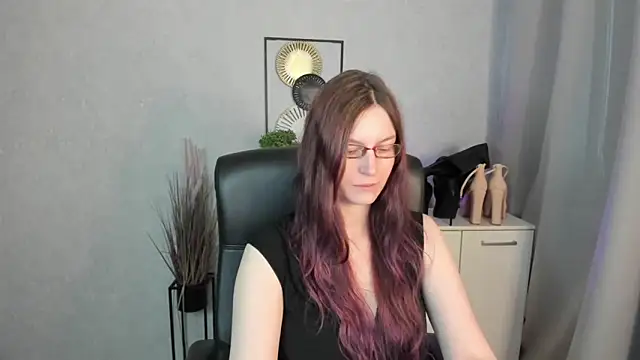 emmaxDelight online show from April 2026 05:20:02 AM