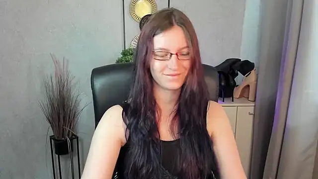 Snapshot of emmaxDelight chatting on July 2026 06:56:02 AM emmaxDelight online show from July 2026 06:56:02 AM