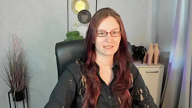 Snapshot of emmaxDelight chatting on June 2026 05:46:01 AM emmaxDelight online show from June 2026 05:46:01 AM