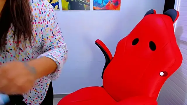 victoria love89 online show from March 2026 02:49:02 AM