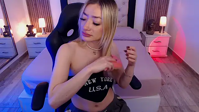 zoe jones13 online show from October 2025 10:43:01 PM