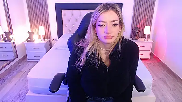 zoe jones13 online show from October 2025 03:18:02 AM
