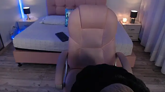 zoe jones13 online show from January 2026 03:55:01 AM