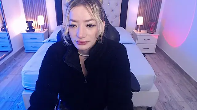 zoe jones13 online show from September 2025 03:34:02 AM