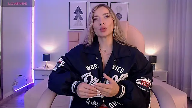 zoe jones13 online show from March 2025 10:00:02 AM