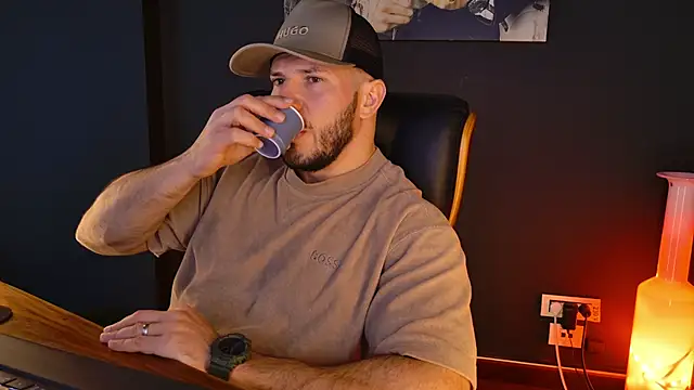 AngeloEric online show from December 2025 01:10:01 PM