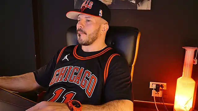 AngeloEric online show from April 2026 10:44:02 AM