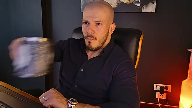 AngeloEric online show from April 2026 11:01:01 AM