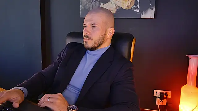 AngeloEric online show from November 2025 11:43:02 AM