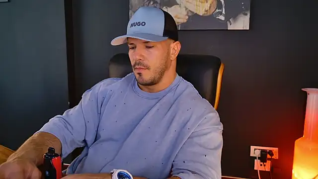 AngeloEric online show from September 2025 09:48:02 AM