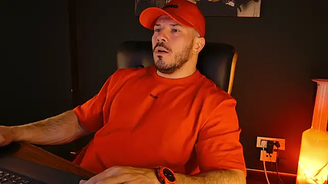 AngeloEric online show from December 2025 01:39:01 PM