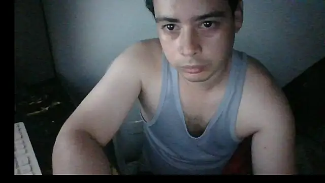 Snapshot of Gasparin32 chatting on April 2026 03:11:02 AM Gasparin32 online show from April 2026 03:11:02 AM