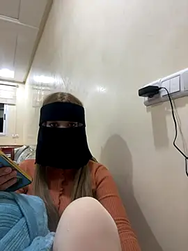 jijijoudia online show from November 2025 12:14:01 AM