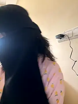 jijijoudia online show from November 2025 01:36:02 PM