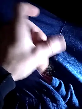 armdy371 online show from November 2025 12:32:02 AM