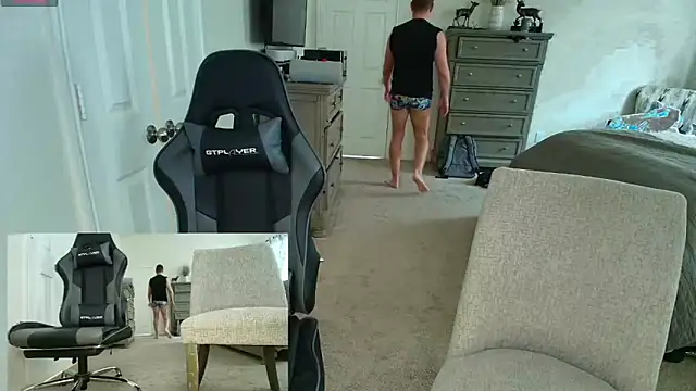 Snapshot of YourAvgNeighbors chatting on February 2026 07:58:01 PM YourAvgNeighbors online show from February 2026 07:58:01 PM