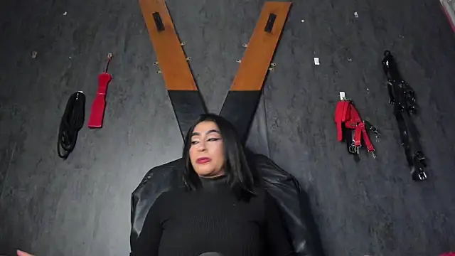 Carolina Arias online show from March 2025 08:19:01 PM