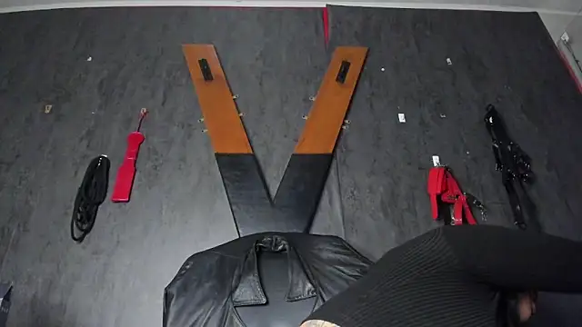 Carolina Arias online show from March 2025 02:40:02 AM