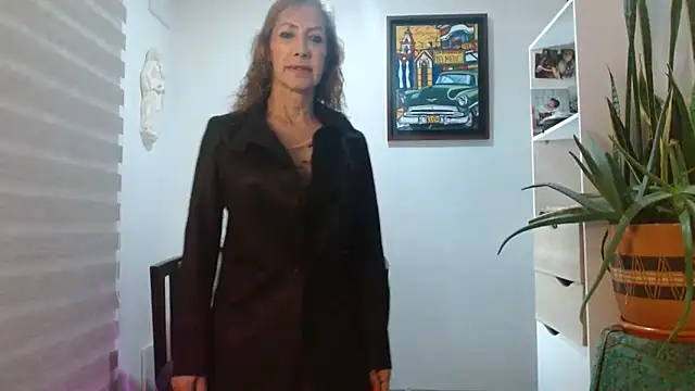 Canelita28 online show from May 2026 01:10:02 AM