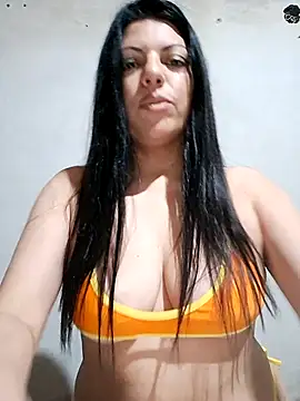 Paulitta- online show from November 2025 03:44:02 AM