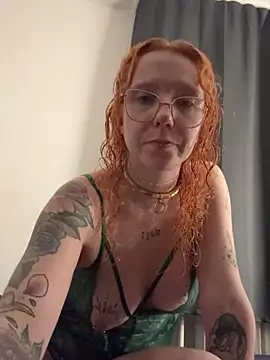 Snapshot of alt_cutie chatting on October 2025 07:59:02 PM alt cutie online show from October 2025 07:59:02 PM
