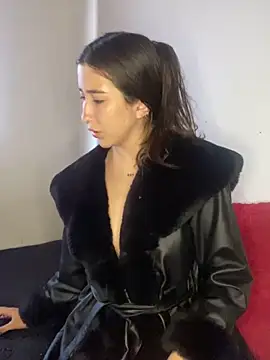  Luuna online show from March 2025 05:34:02 PM
