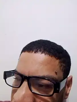 Arielmende online show from February 2026 05:20:01 PM