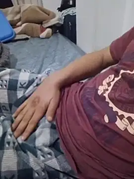 Arielmende online show from February 2026 07:02:01 PM