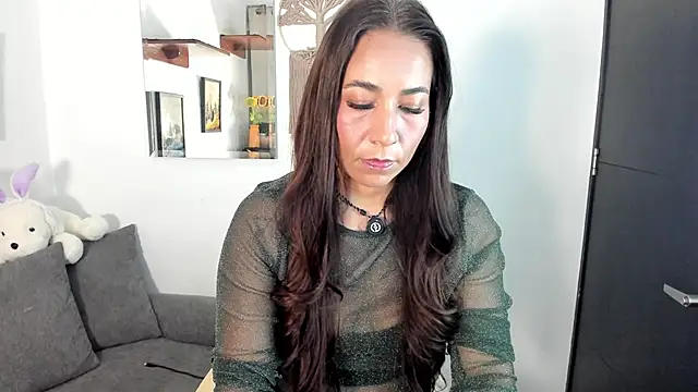 electra hunt online show from March 2026 12:11:01 AM