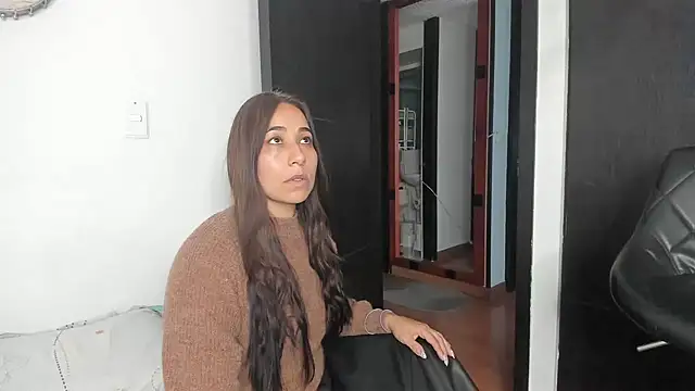 electra hunt online show from December 2024 10:17:02 PM