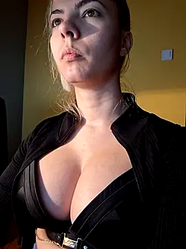 allinqueen online show from March 2026 06:17:02 PM