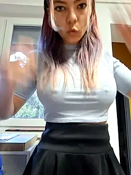 allinqueen online show from October 2025 02:49:01 PM