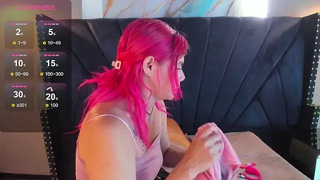 NIKI SANTANA online show from September 2025 03:53:02 AM
