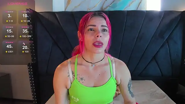 NIKI SANTANA online show from October 2025 03:43:01 AM