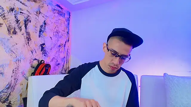 Snapshot of Pipe_Rudecatt chatting on April 2026 06:10:02 PM Pipe Rudecatt online show from April 2026 06:10:02 PM