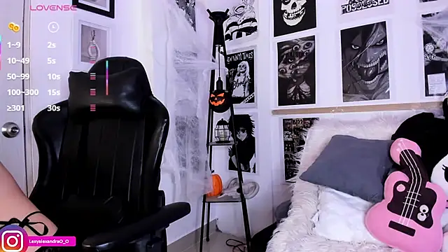 Lexyjoycce online show from October 2025 09:01:02 PM