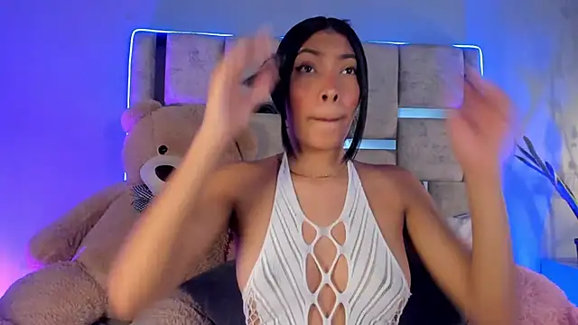 Snapshot of KarolRojas_ chatting on March 2025 03:13:02 AM KarolRojas online show from March 2025 03:13:02 AM