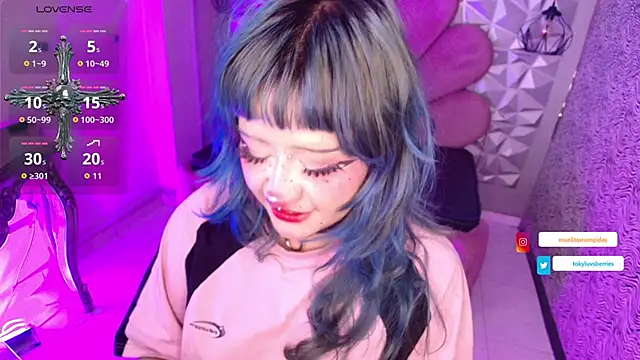 toky doll online show from November 2025 08:42:02 PM