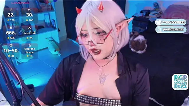 Snapshot of toky_doll chatting on June 2026 06:09:01 AM toky doll online show from June 2026 06:09:01 AM
