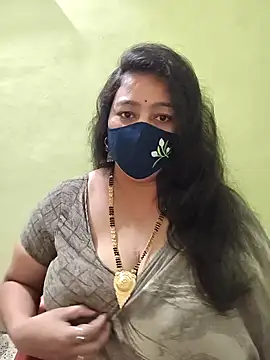 neelu-hoty online show from April 2026 12:21:02 PM