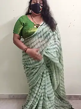 neelu-hoty online show from November 2025 01:58:02 PM