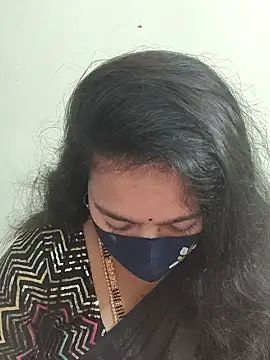 neelu-hoty online show from December 2025 02:26:02 PM