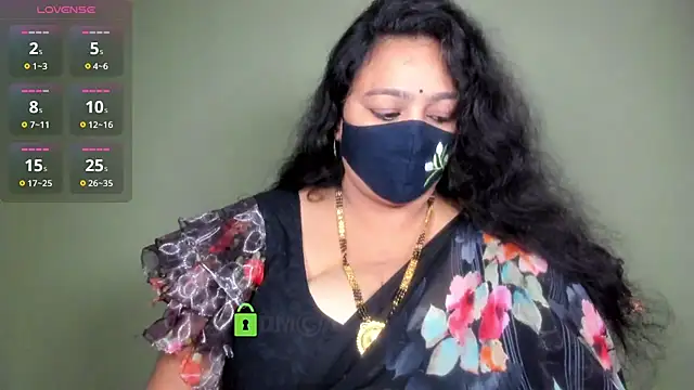 Snapshot of neelu-hoty chatting on July 2026 03:05:01 PM neelu-hoty online show from July 2026 03:05:01 PM
