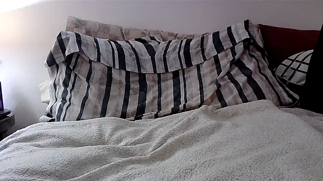 Hand69someguy online show from April 2026 03:29:02 AM