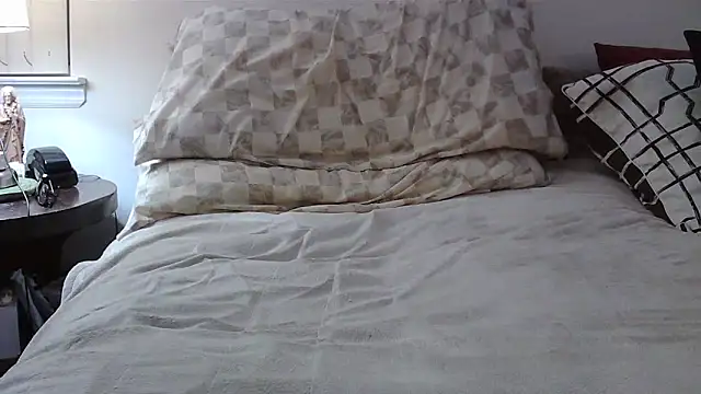 Hand69someguy online show from October 2025 02:45:01 AM