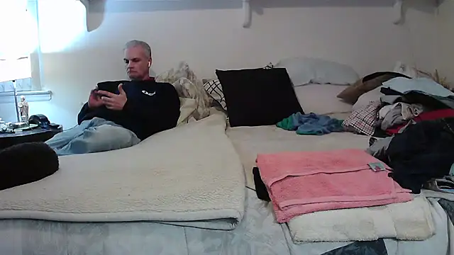 Hand69someguy online show from November 2025 09:04:01 PM