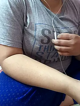 Diva Kiara online show from February 2025 04:46:01 AM