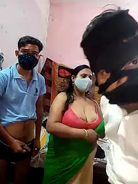 Snapshot of sexy_kaira chatting on March 2025 05:55:02 AM sexy kaira online show from March 2025 05:55:02 AM