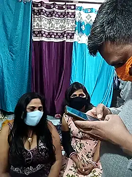 Snapshot of sexy_kaira chatting on January 2025 07:13:02 PM sexy kaira online show from January 2025 07:13:02 PM