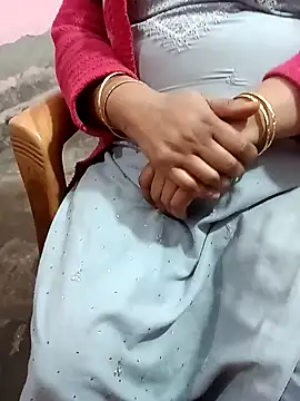 Snapshot of sexy_kaira chatting on January 2025 07:18:02 PM sexy kaira online show from January 2025 07:18:02 PM